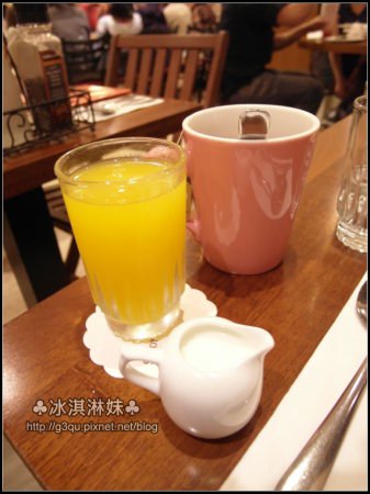 Second Floor Cafe 貳樓餐廳(敦南店)：生日餐part II - Second Floor Cafe 好大的早午餐