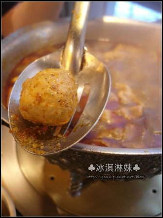 鼎王麻辣火鍋(公益總店)：鼎王麻辣火鍋 - 幾10年不變的好味道 鍋底白飯吃到飽