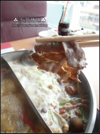 小蒙牛頂級麻辣養生鍋(南京店)：小蒙牛頂級麻辣養生鍋 - 怕辣都敢吃的麻辣鍋