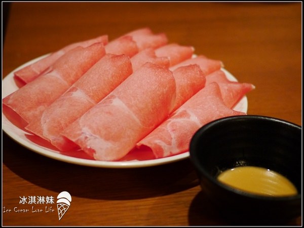 筷鍋：筷鍋 - 有水果味的高級平價小火鍋　好喜歡安格斯牛小排　干貝燒好好吃！