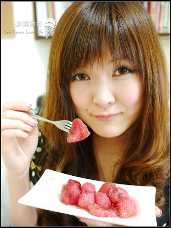 芳雄鮮饌：【試吃】芳雄鮮饌 - 酒釀草莓 冰涼酸甜 好戀愛的滋味